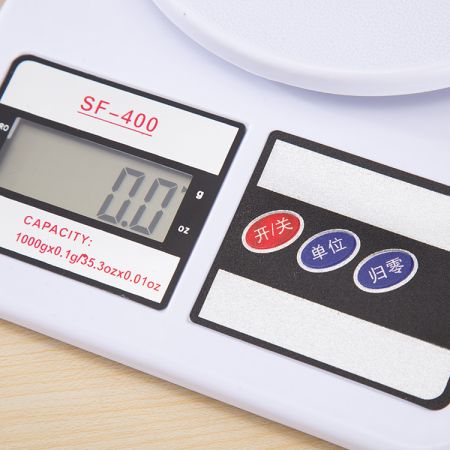 ELECTRONIC KITCHEN SCALE